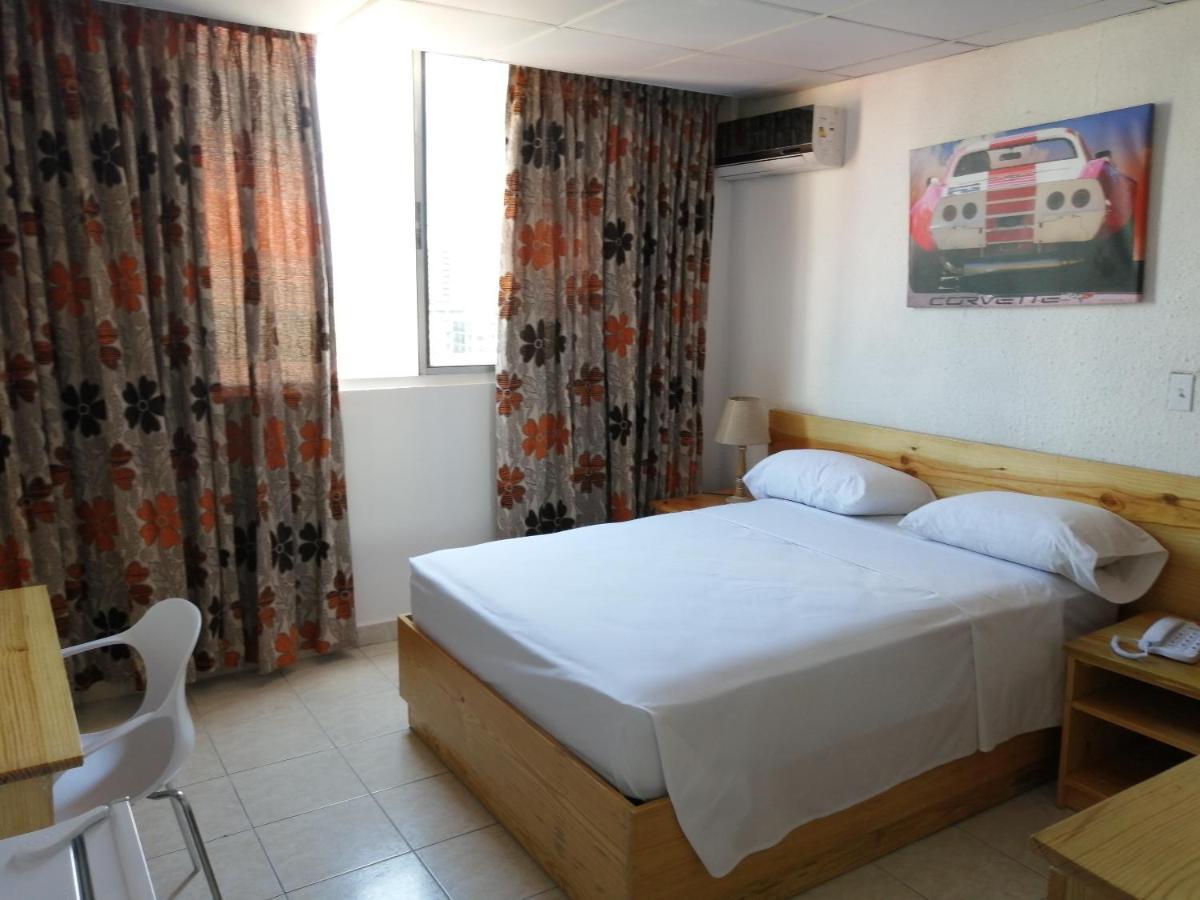 Hotel California Panama Bagian luar foto